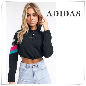 adidas tech trefoil cropped sweatshirt